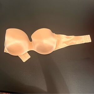 Maidenform Cream Seamless Bra with Molded Cups